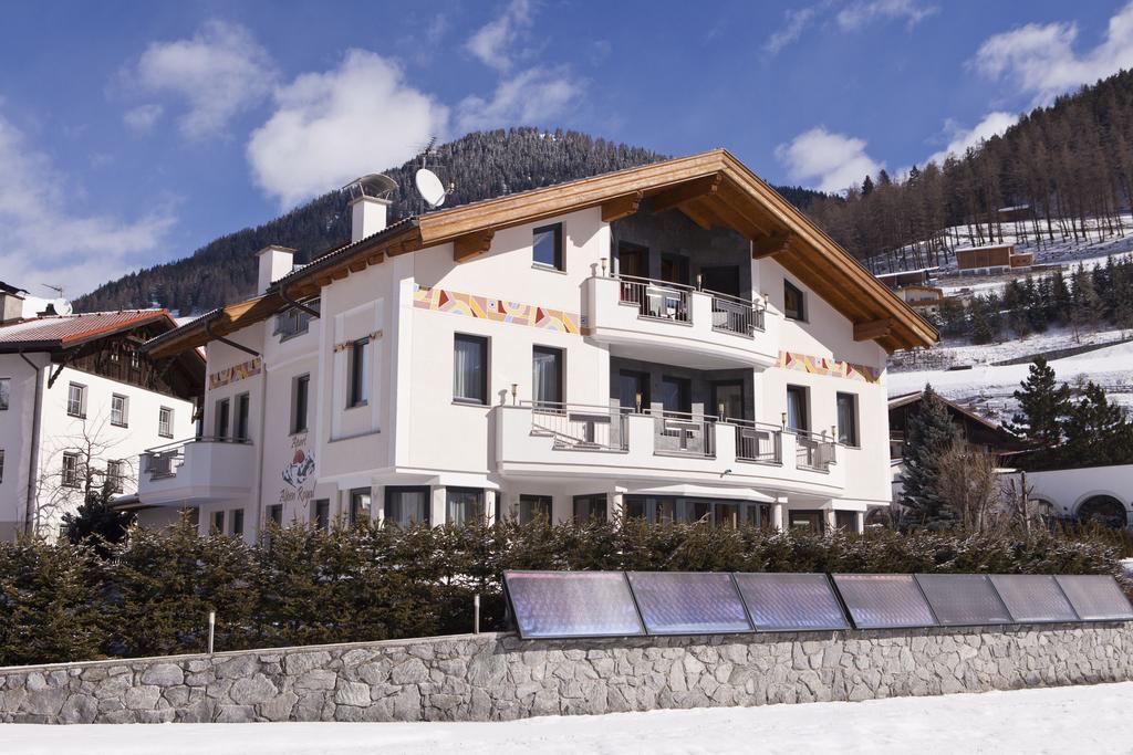 Apart Alpen Royal Nauders Dış mekan fotoğraf